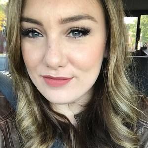 Meet your Posher, Caroline